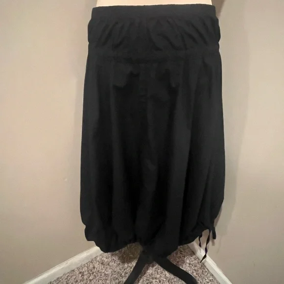 Donna Karan  Black 100% Cotton Shark Bite Hem Bubble Skirt, drawstring, Large - Picture 2 of 10